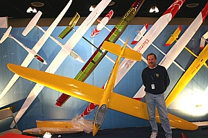 L213/DennisL213A - 1:3 Scale